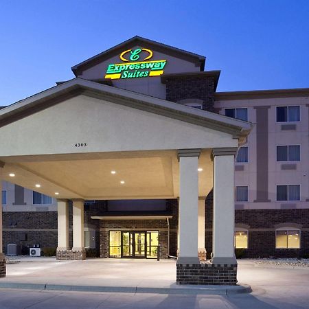 Expressway Suites ファーゴ エクステリア 写真