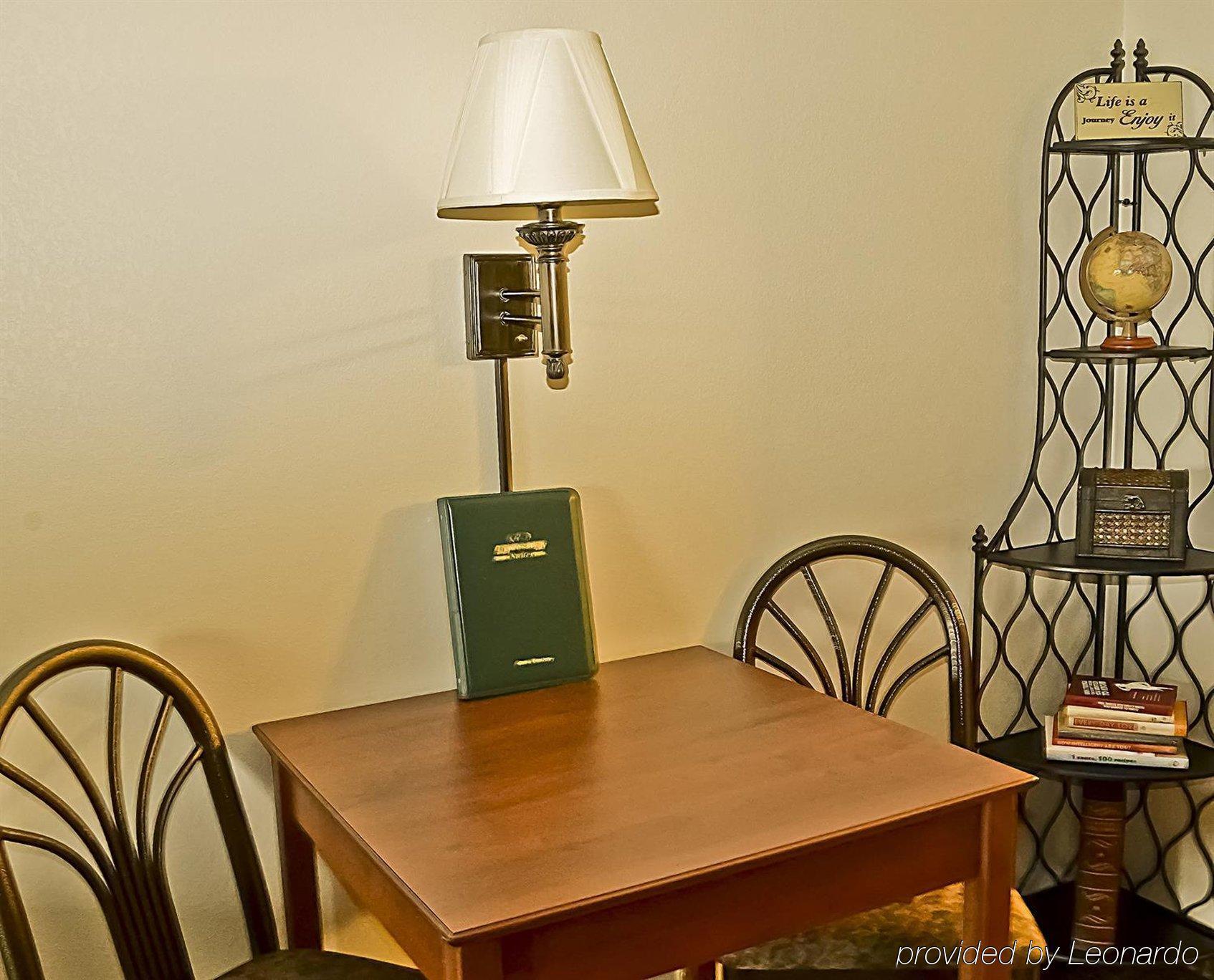 Expressway Suites ファーゴ 部屋 写真